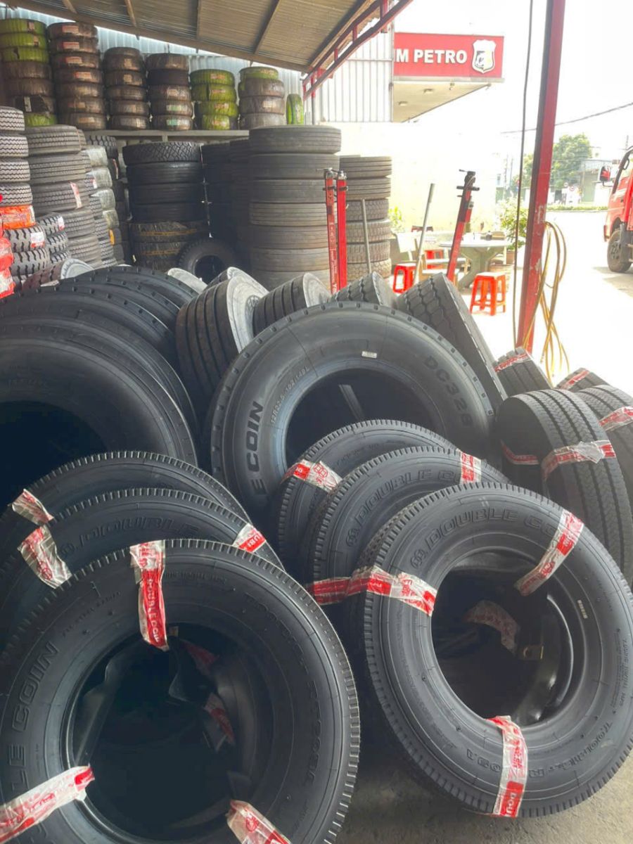 THAY LỐP Ô TÔ BÌNH DƯƠNG – GIAO LỐP CHÍNH HÃNG TẬN NƠI – PHỤC VỤ 24/7